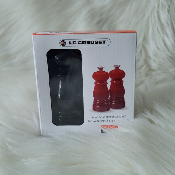 *LAST ONE* NEW Le Creuset Salt and Pepper Mill Set - Picture 5 of 7